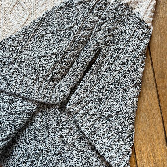 L.L. Bean Signature Fisherman Sweater Cable Knit Side Zippers Tri Color Size XXS - Picture 11 of 13